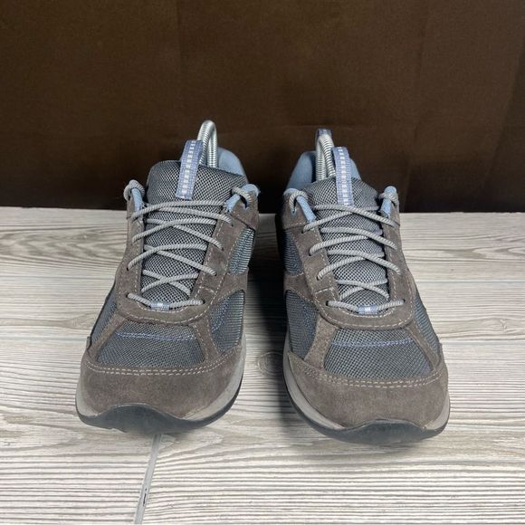 Clarks Brown Suede Blue Mesh Walking Shoe Sneaker Womens 10.5 Wide - Picture 2 of 9